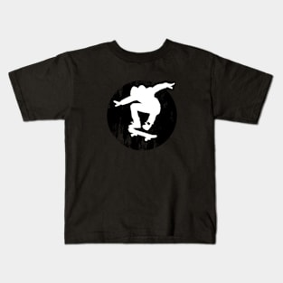 Grunge Urban Skateboarder Graffiti Style - White Silhouette with Black Background Kids T-Shirt